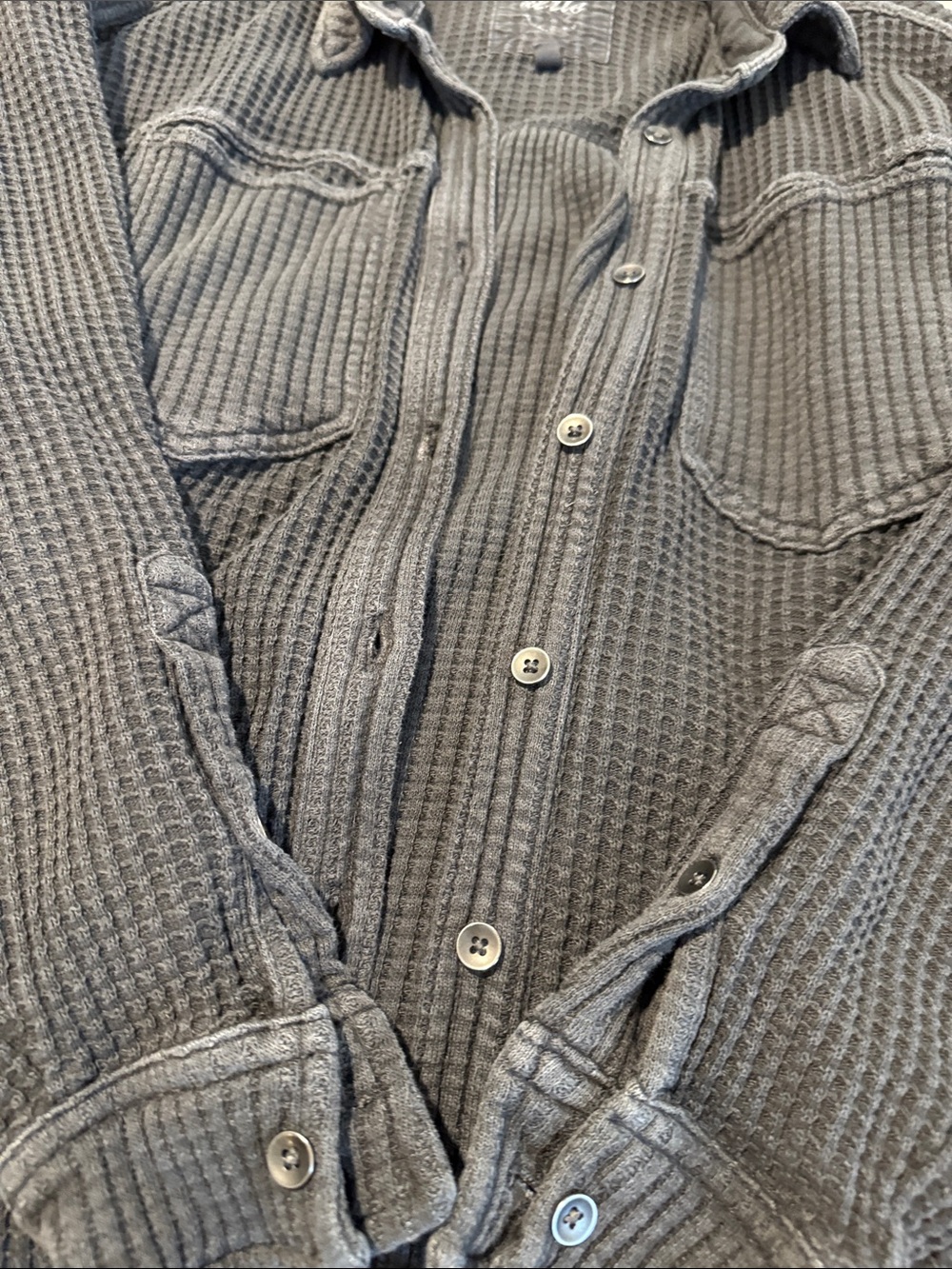 aerie women’s Gray Waffle-Knit Shirt Jacket - Picture 3 of 3